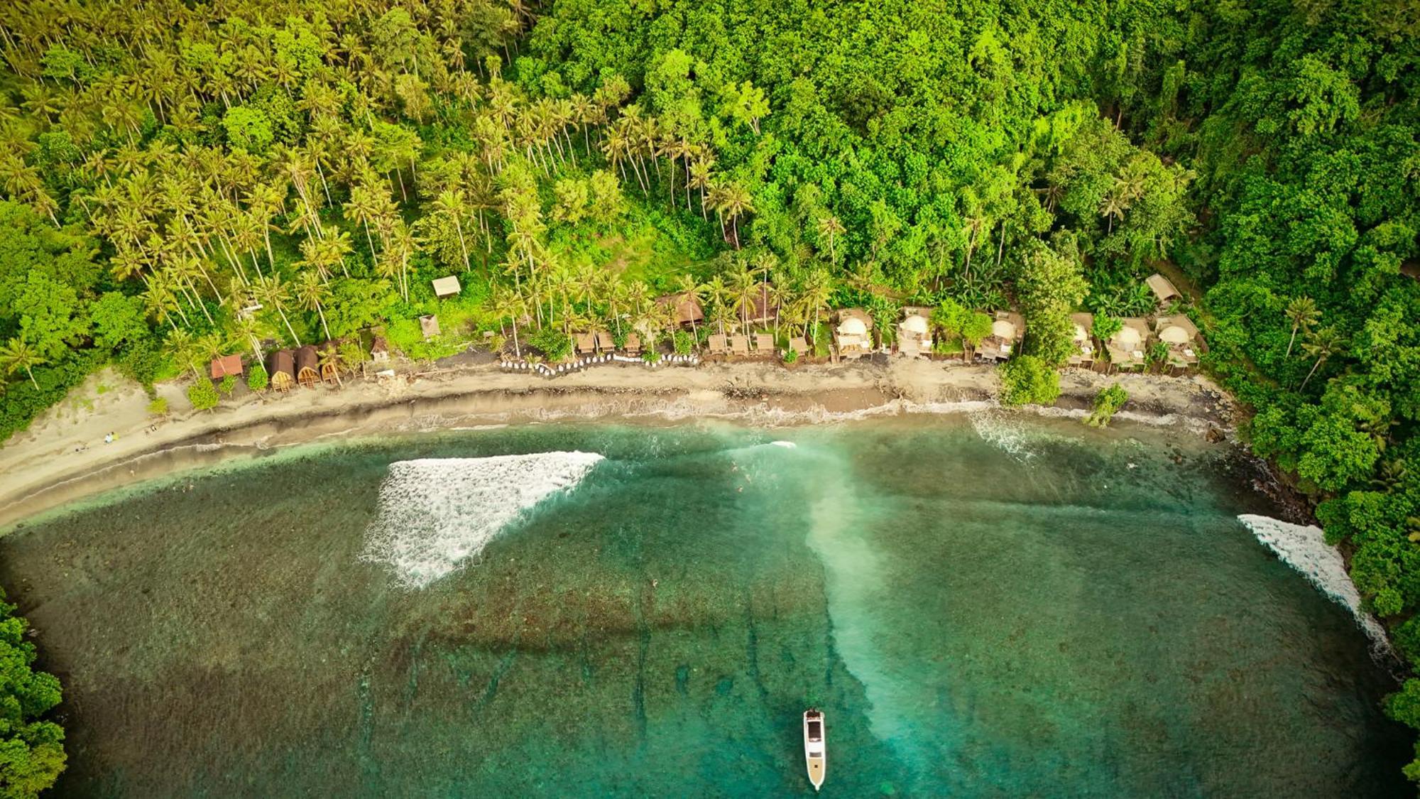 Beachfront Luxury Dome Villas - Gamat Bay Resort Nusa Penida Exterior foto
